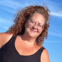 Sitter Profile Image: Holli H.