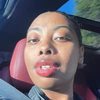 Sitter Profile Image: Mikaela H.