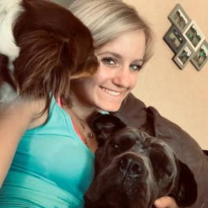 Sitter Profile Image: Cheyenne W.