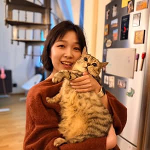 Sitter Profile Image: WANG Q.