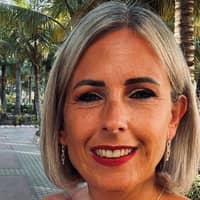 Sitter Profile Image: Angela K.