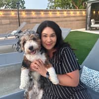 Sitter Profile Image: Laura H.