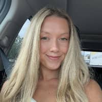 Sitter Profile Image: Mia H.