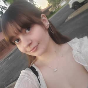 Sitter Profile Image: Leila S.