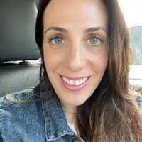 Sitter Profile Image: Lori C.