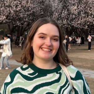 Sitter Profile Image: Eve H.