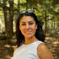 Sitter Profile Image: Cindy V.