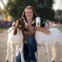 Sitter Profile Image: olivia b.