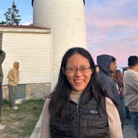 Sitter Profile Image: Emily L.