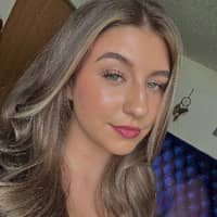 Sitter Profile Image: Isabella D.