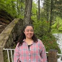 Sitter Profile Image: Shailyn S.