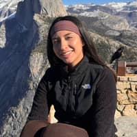 Sitter Profile Image: Alma G.