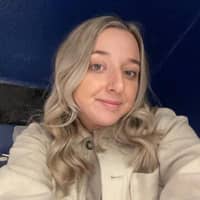 Sitter Profile Image: Louise J.