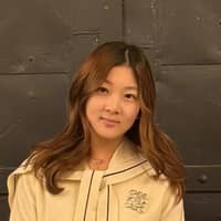 Sitter Profile Image: Weiying W.