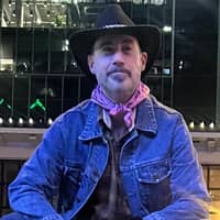 Sitter Profile Image: Brett D.