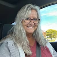 Sitter Profile Image: Debbie T.