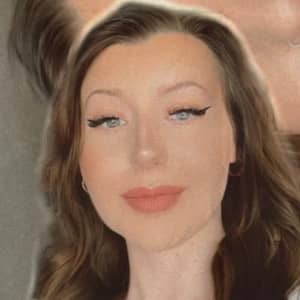 Sitter Profile Image: Andee W.