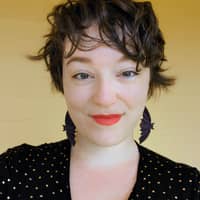 Sitter Profile Image: Julie F.