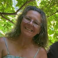 Sitter Profile Image: Holly S.