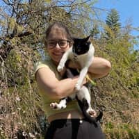 Sitter Profile Image: Daniela D.