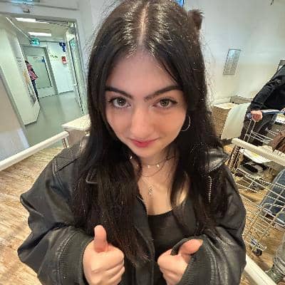 Sitterprofilbild: Leyla B.