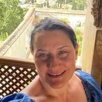 Sitter Profile Image: Loredana M.