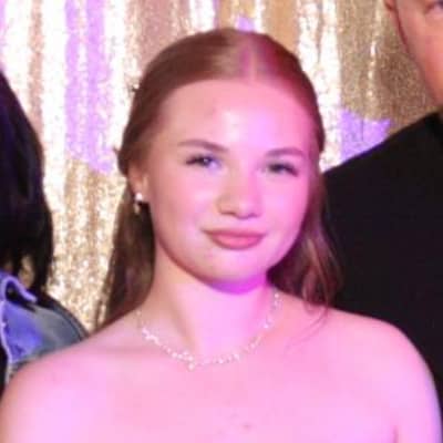 Sitter Profile Image: Zoe W.