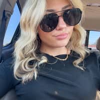 Sitter Profile Image: Julaina E.