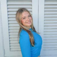 Sitter Profile Image: Phoebe K.