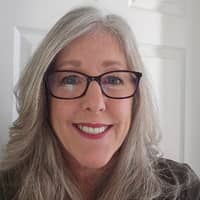 Sitter Profile Image: Laura B.