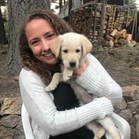 Sitter Profile Image: Alyssa S.