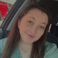 Sitter Profile Image: Lucy R.