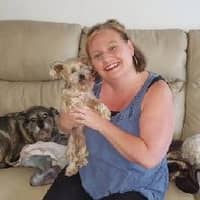 Sitter Profile Image: Leanne W.