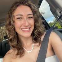 Sitter Profile Image: Hana J.