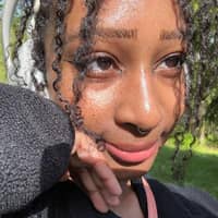 Sitter Profile Image: Olivia A.