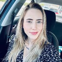 Sitter Profile Image: Elizabeth M.