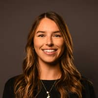 Sitter Profile Image: Julianne S.