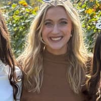 Sitter Profile Image: Julia W.