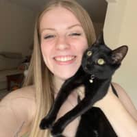 Sitter Profile Image: Julia H.