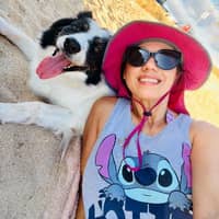 Sitter Profile Image: LUZ W.