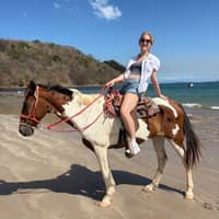 Sitter Profile Image: Sophie K.