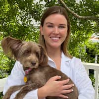 Sitter Profile Image: Julia M.