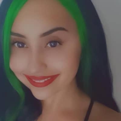 Sitter Profile Image: Tiani R.