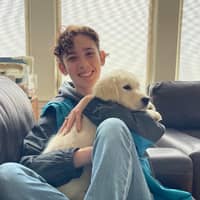 Sitter Profile Image: Simone V.