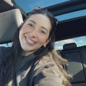 Sitter Profile Image: Daniela W.