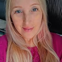 Sitter Profile Image: Cheryl W.