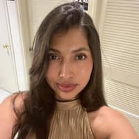 Sitter Profile Image: Luisa T.