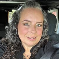 Sitter Profile Image: Tina W.