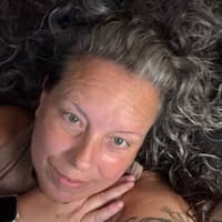 Sitter Profile Image: Tina W.