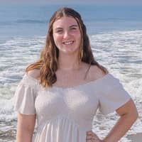 Sitter Profile Image: Lily C.